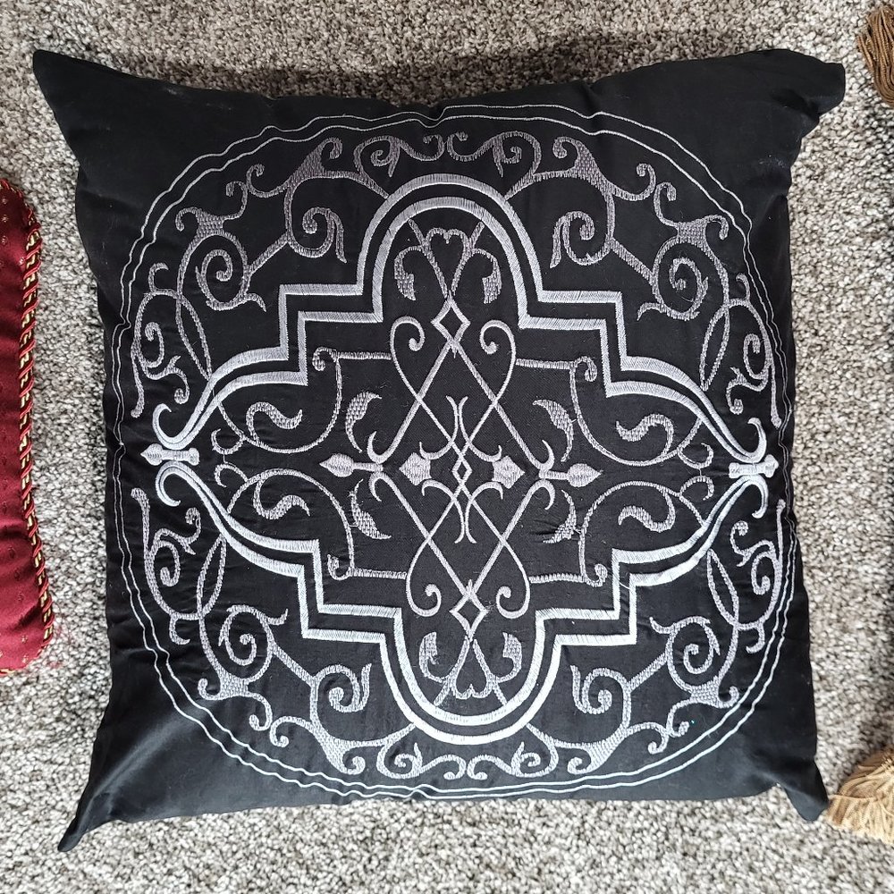 3 - Random Pillows - Picture 3 of 7